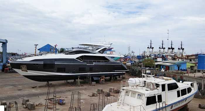 Mexico yachts shipbuilding factory.jpg