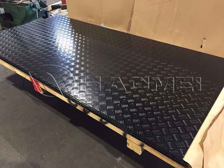 What Are Boat Flooring Options